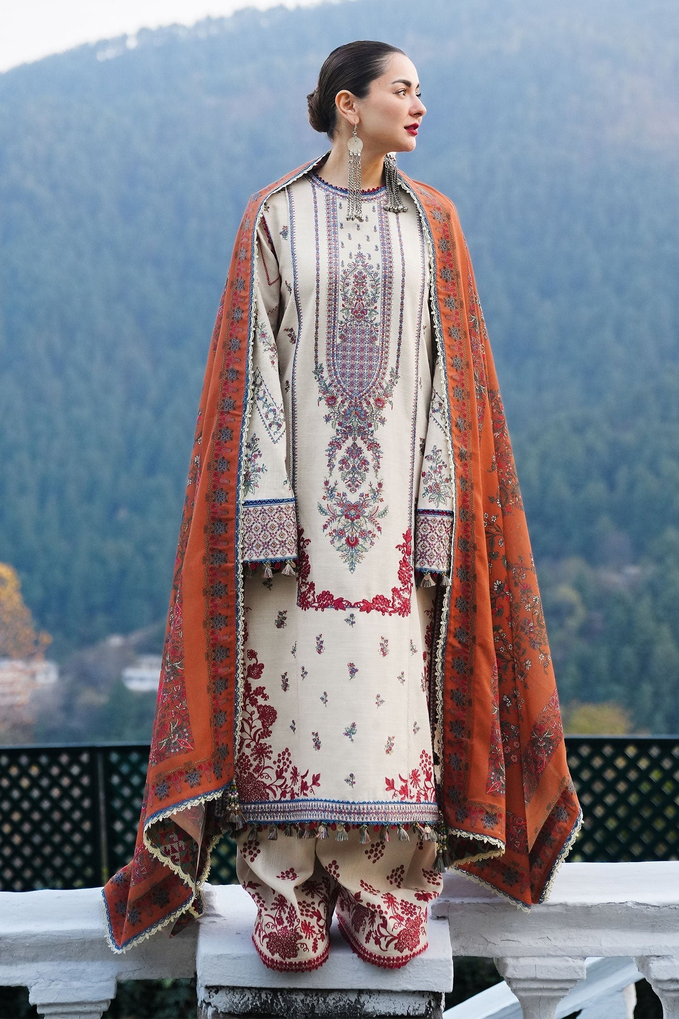 Hussain Rehar Unstitched Dhanak 3PC With Printed Shawl