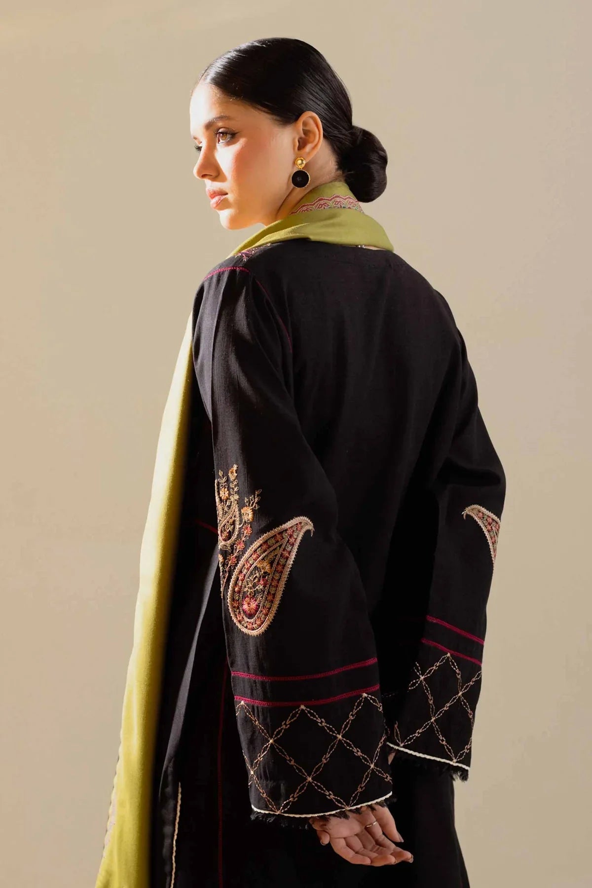 ZARA SHAH JAHAN - 3PC DHANAK EMBROIDERED SHIRT WITH PRINTED SHAWL AND TROUSER