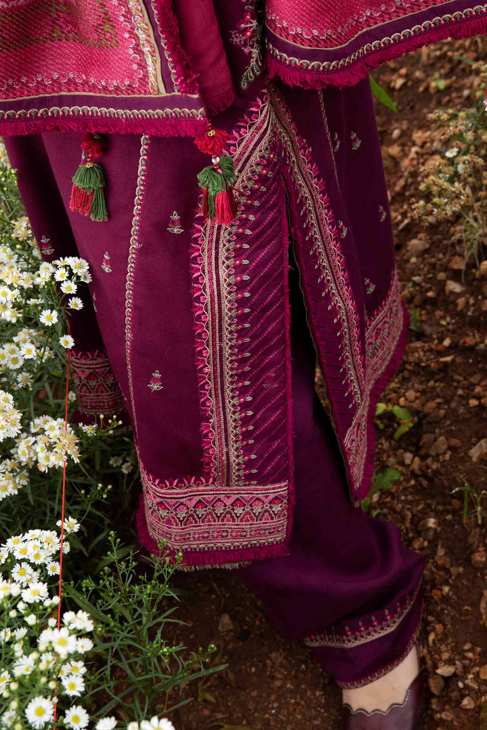 ZARA SHAH JAHAN - 3PC DHANAK EMBROIDERED SHIRT WITH PRINTED SHAWL AND TROUSER