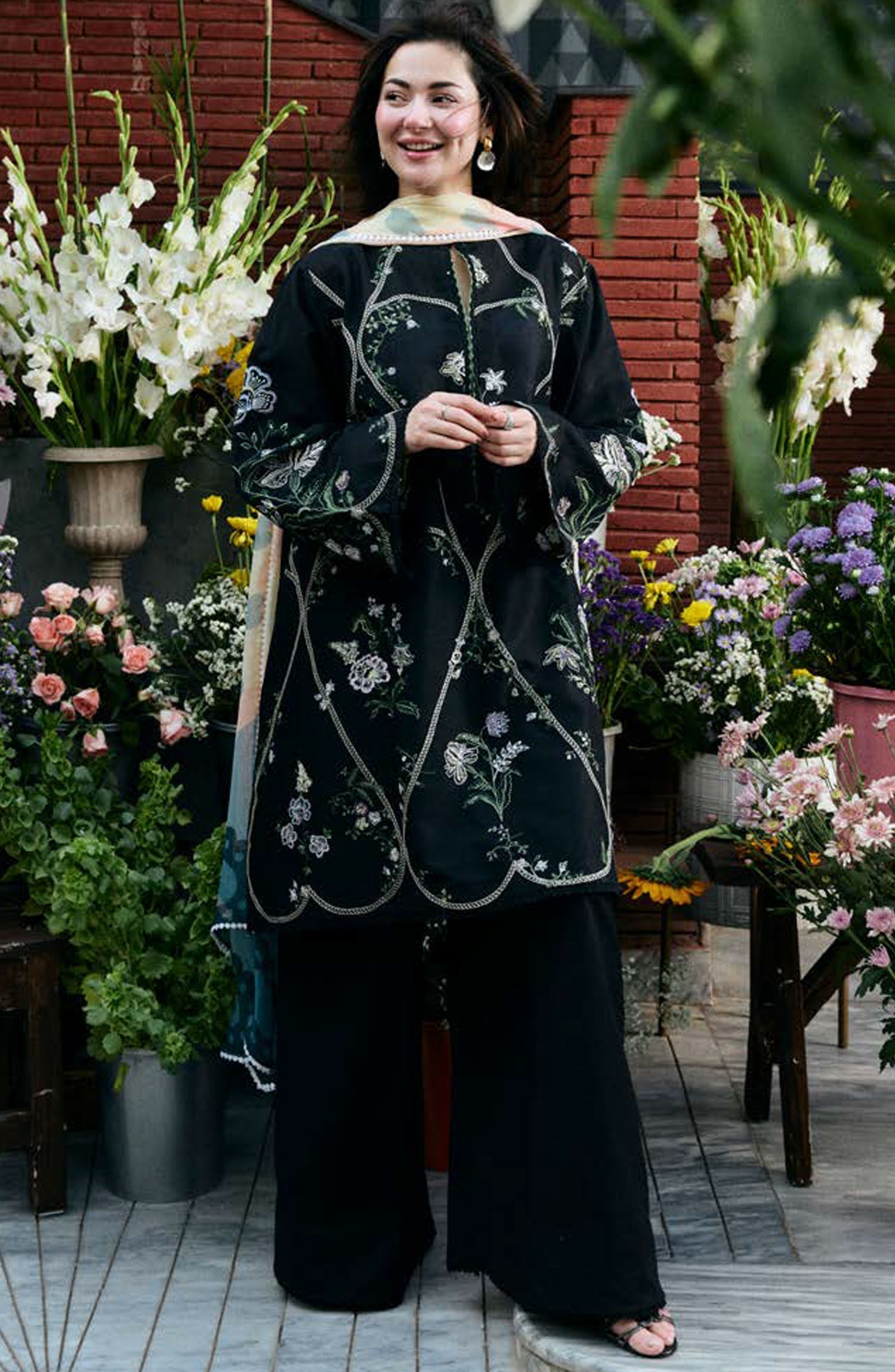 ZARA SHAH JAHAN - 3PC DHANAK EMBROIDERED SHIRT WITH PRINTED SHAWL AND PLAIN TROUSER