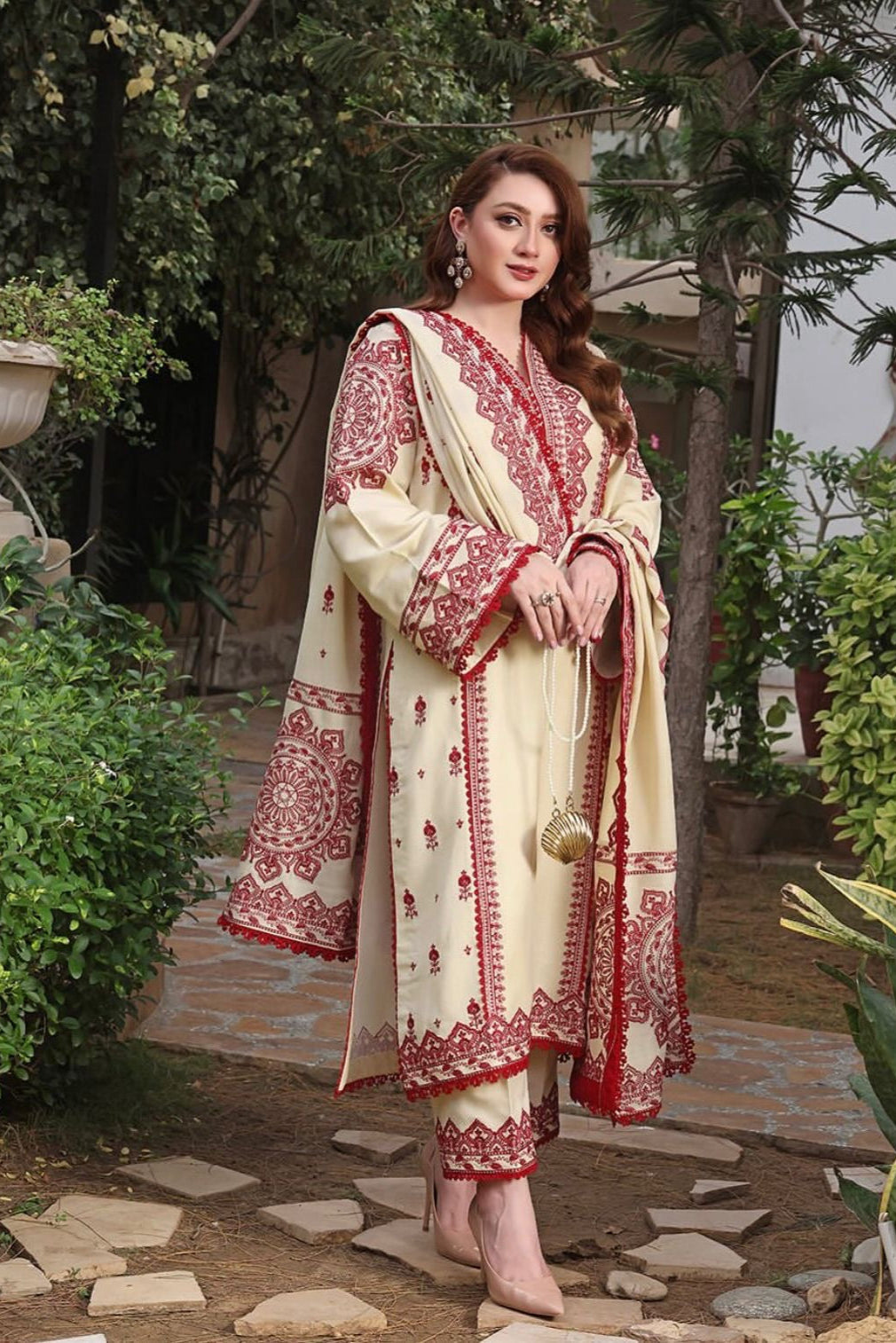 ANEELA’S UNSTITCHED WINTER DHANAK EMBROIDERED 3PC WITH DHANAK EMBROIDERED SHAWL WM-Skin