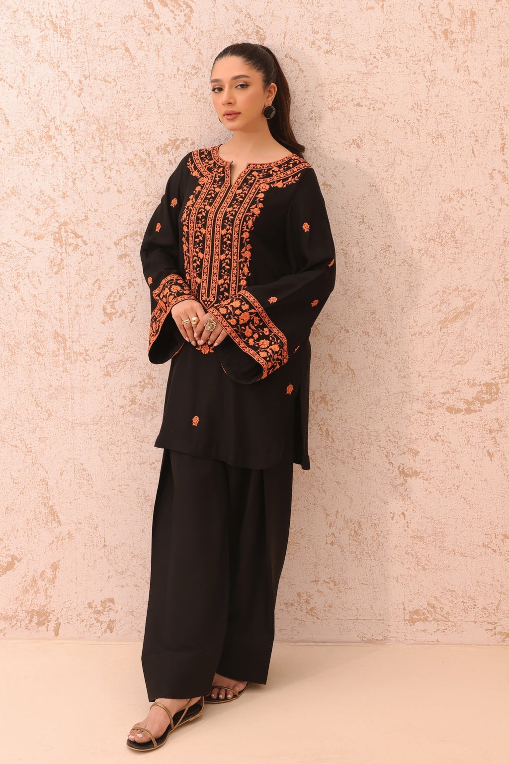 UMZAY UNSTITCHED WINTER DHANAK EMBROIDERED 2PC