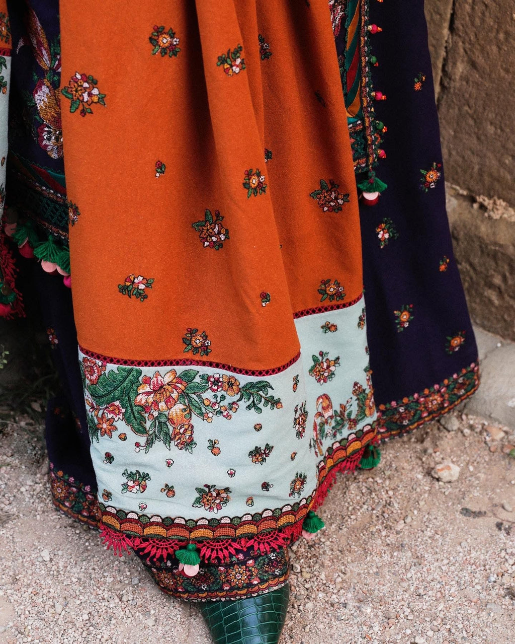 Hussain Rehar Unstitched Dhanak 3PC With Embroidered Shawl