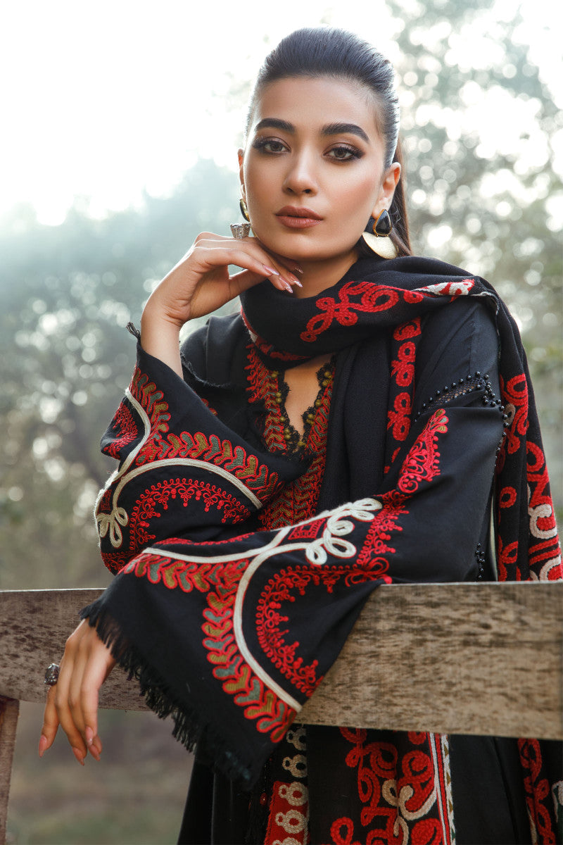 MARIA B -3PC KHADDAR HEAVY EMBROIDERED SHIRT WITH WOOL PRINT SHAWL AND TROUSER -WM-3103