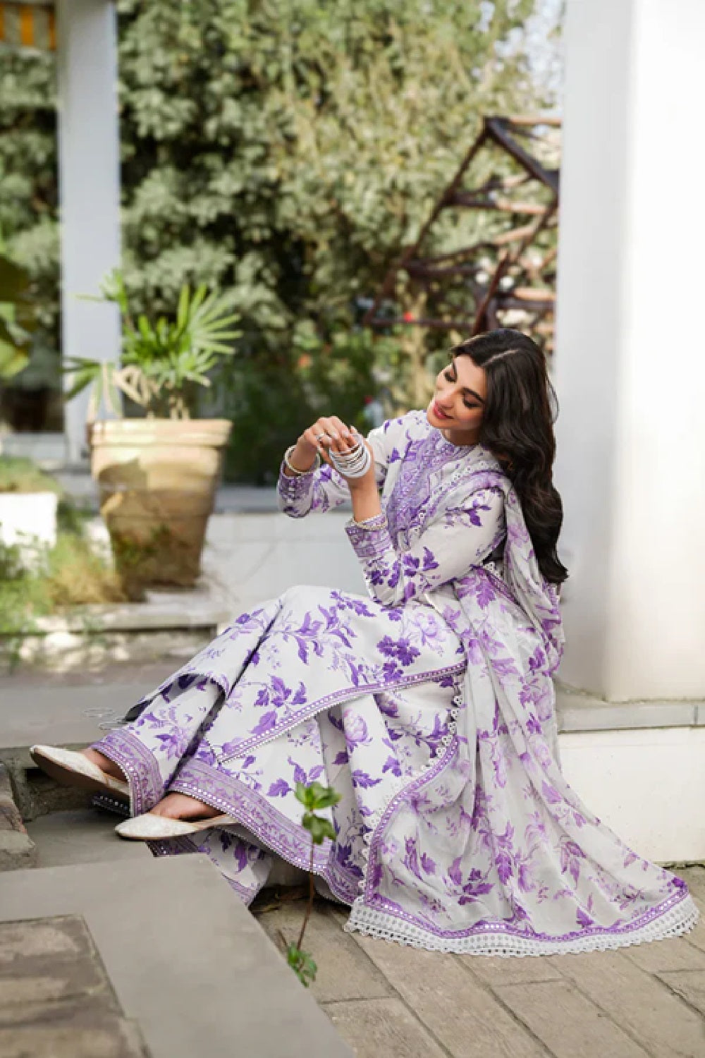 Aneela Luxury Lawn summer 3pc With Soft Chiffon Dupatta