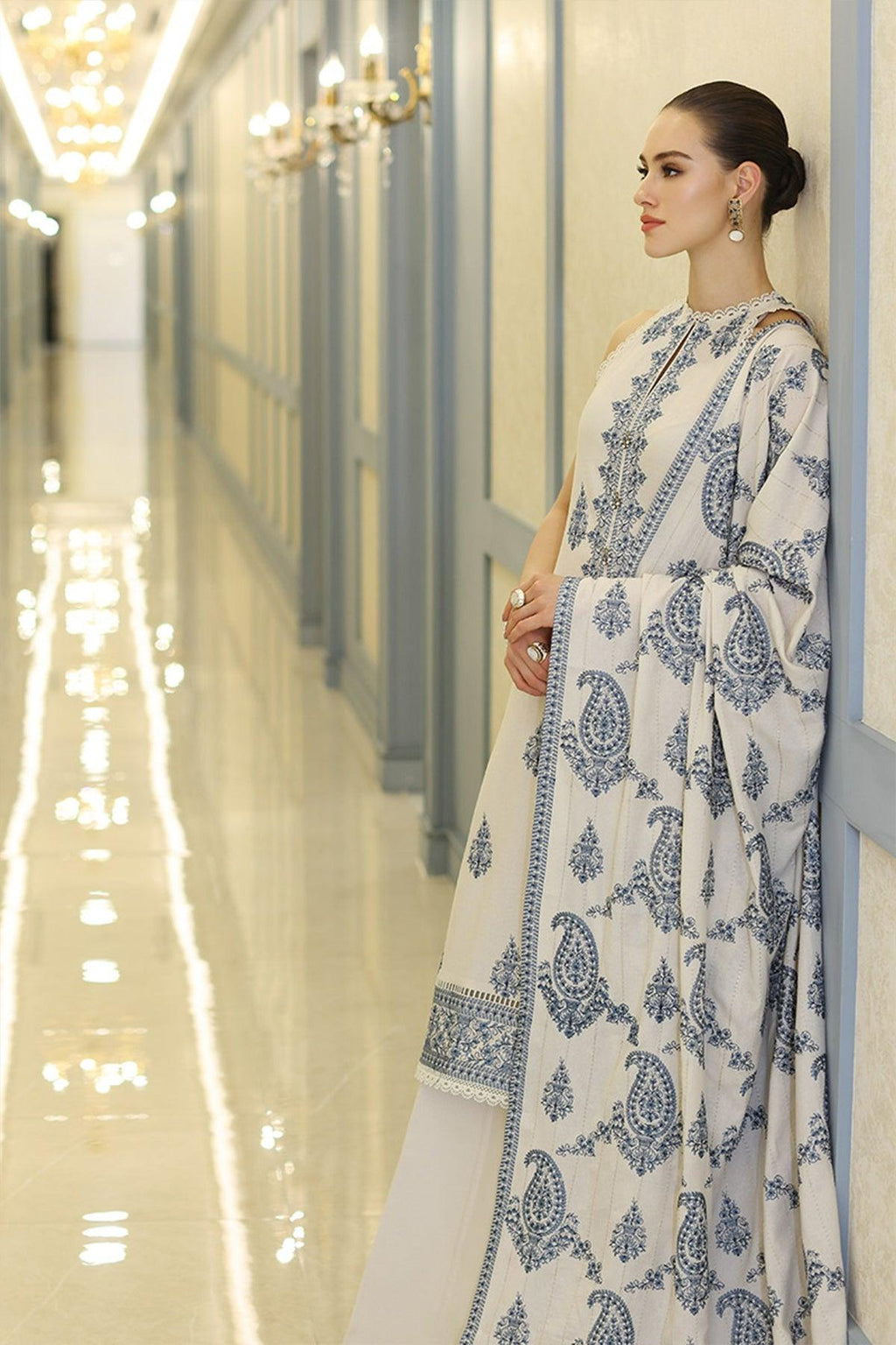 BAREEZE WINTER DHANAK UNSTITCHED 3PC WITH HEAVY EMBROIDERED SHAWL